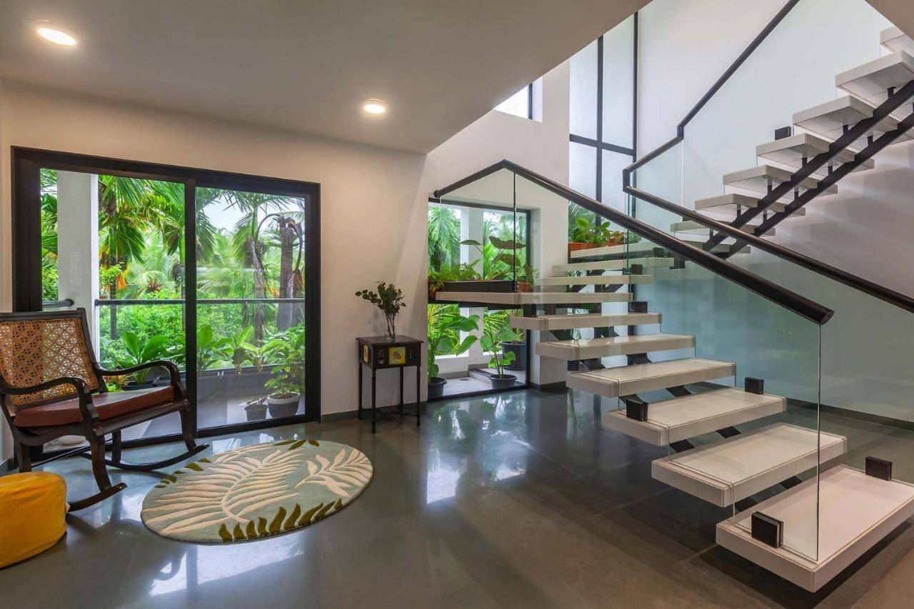 Villa Sereno By Stayvista - An Elegant And Entertaining Retreat Featuring A Swimming Pool, Outdoor Jacuzzi, Modern Interiors, And A Snooker Table Alībāg Εξωτερικό φωτογραφία