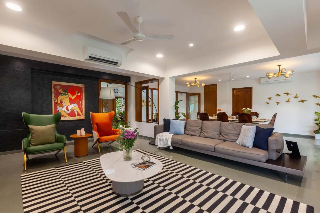 Villa Sereno By Stayvista - An Elegant And Entertaining Retreat Featuring A Swimming Pool, Outdoor Jacuzzi, Modern Interiors, And A Snooker Table Alībāg Εξωτερικό φωτογραφία