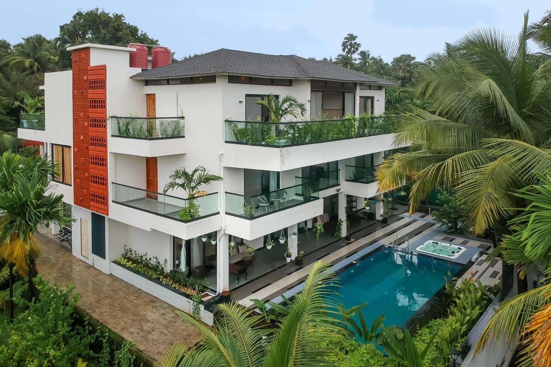 Villa Sereno By Stayvista - An Elegant And Entertaining Retreat Featuring A Swimming Pool, Outdoor Jacuzzi, Modern Interiors, And A Snooker Table Alībāg Εξωτερικό φωτογραφία